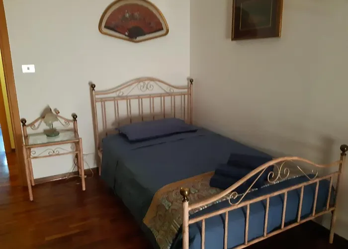 Bed And Breakfast Imola 住宿加早餐酒店 伊莫拉
